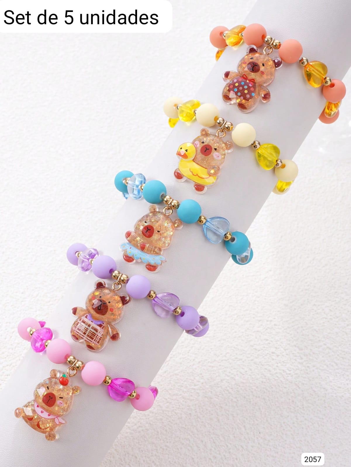 5 PIEZAS DE PULSERAS DE CAPIBARA DE NIÑA