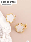 PAR DE ARETES DE FLOR