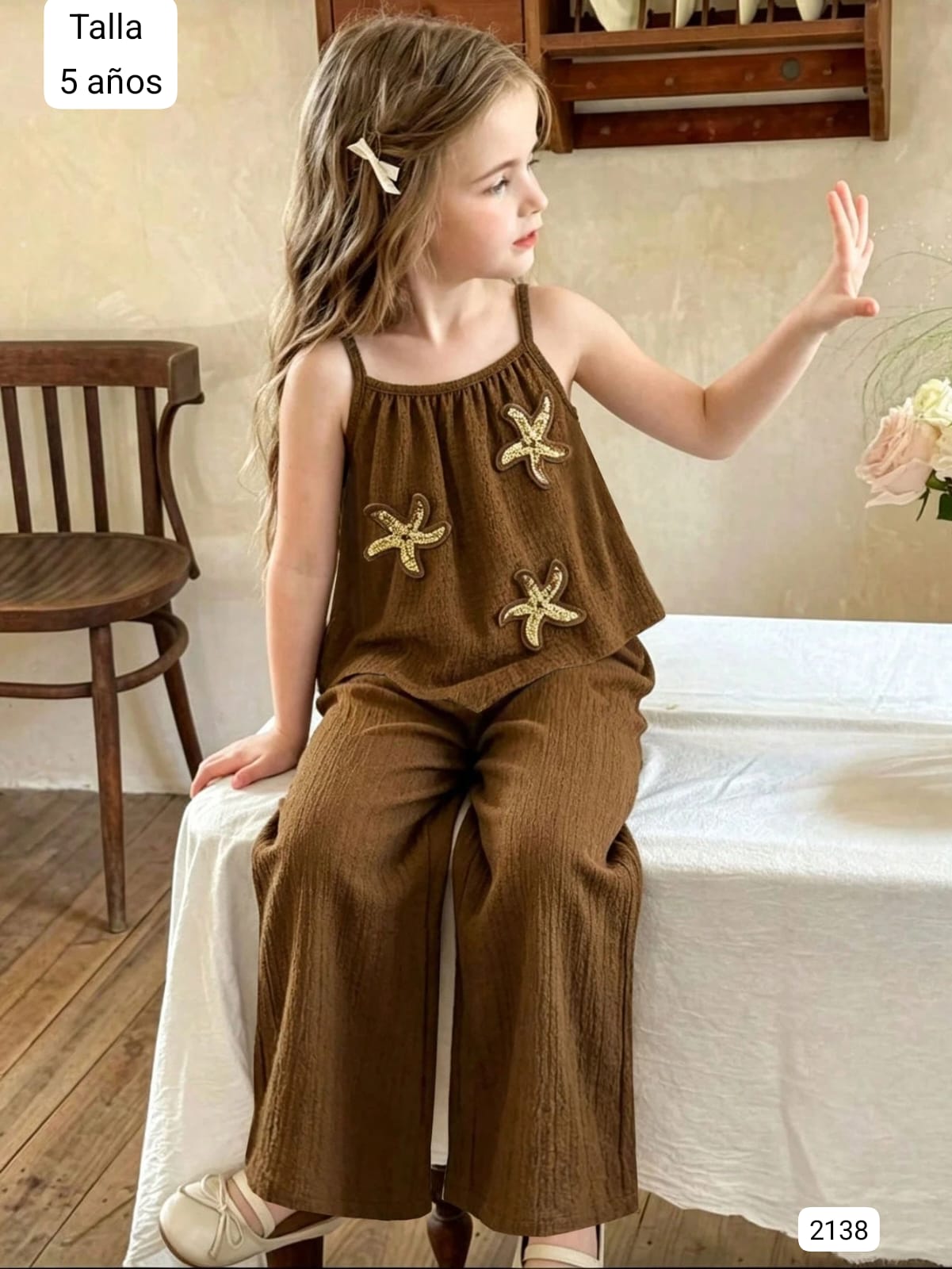 CONJUNTO DE NIÑA CAFÉ