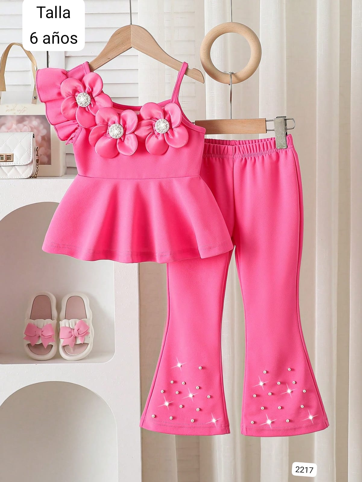 CONJUNTO ROSADO DE PANTALONETA CAMAPANA DE NIÑA