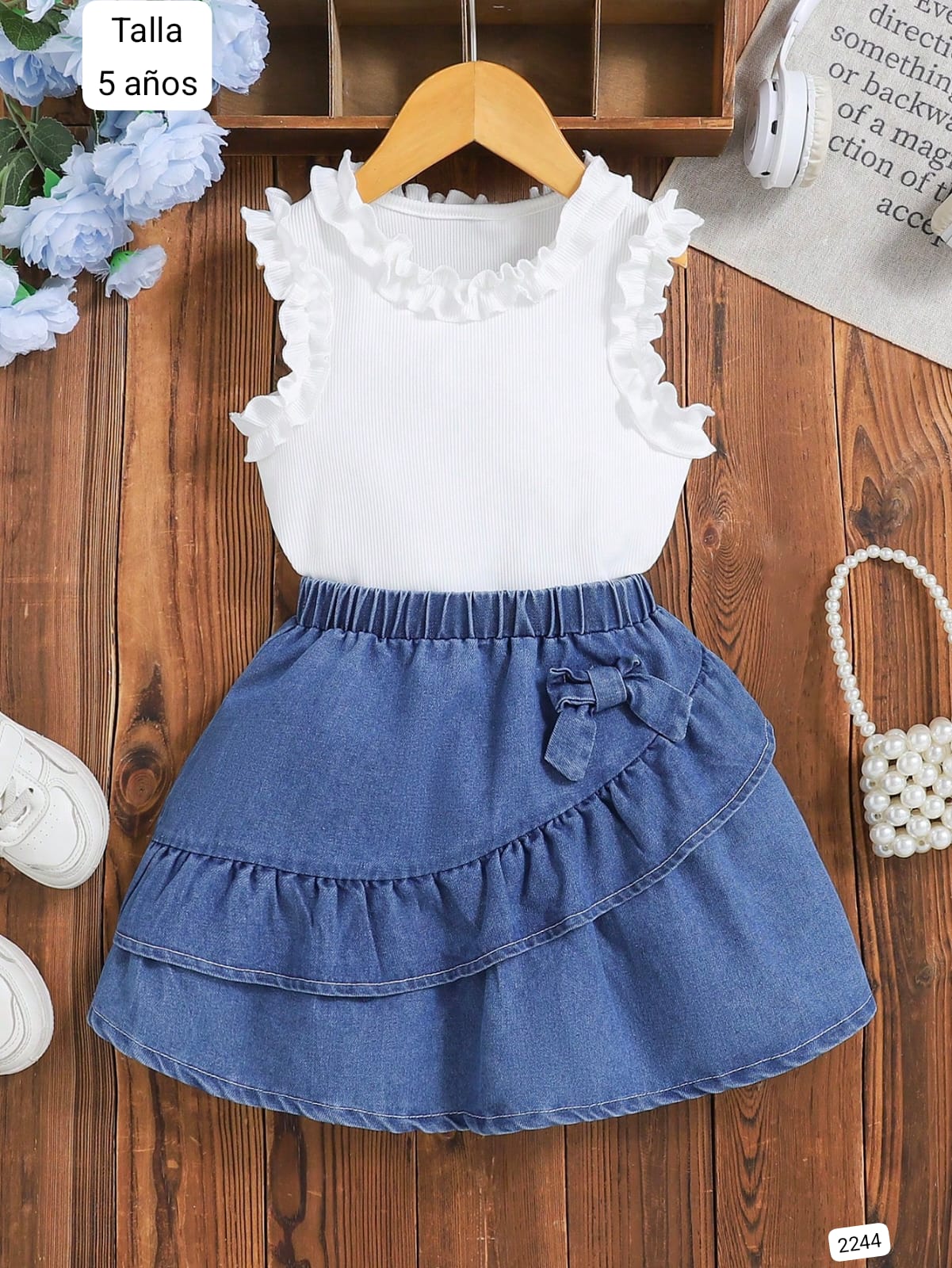 CONJUNTO DE FALDA DE NIÑA