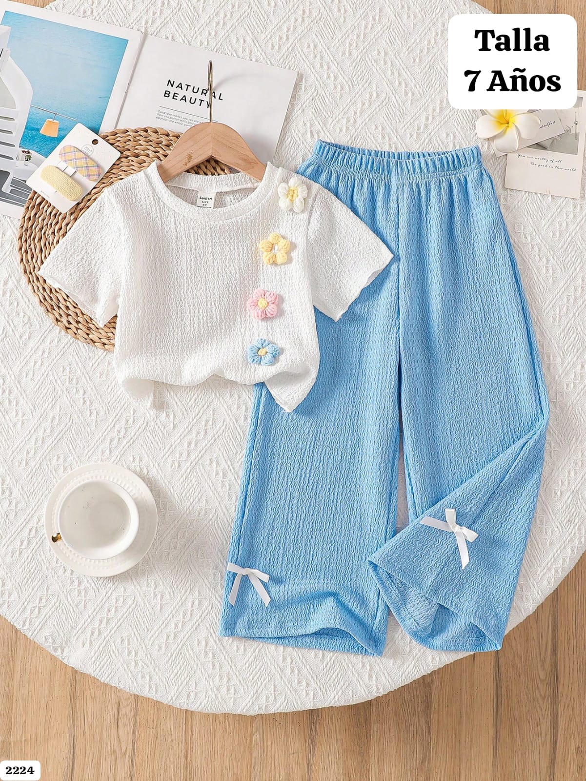 CONJUNTO DE PANTALONETA CELESTE DE NIÑA