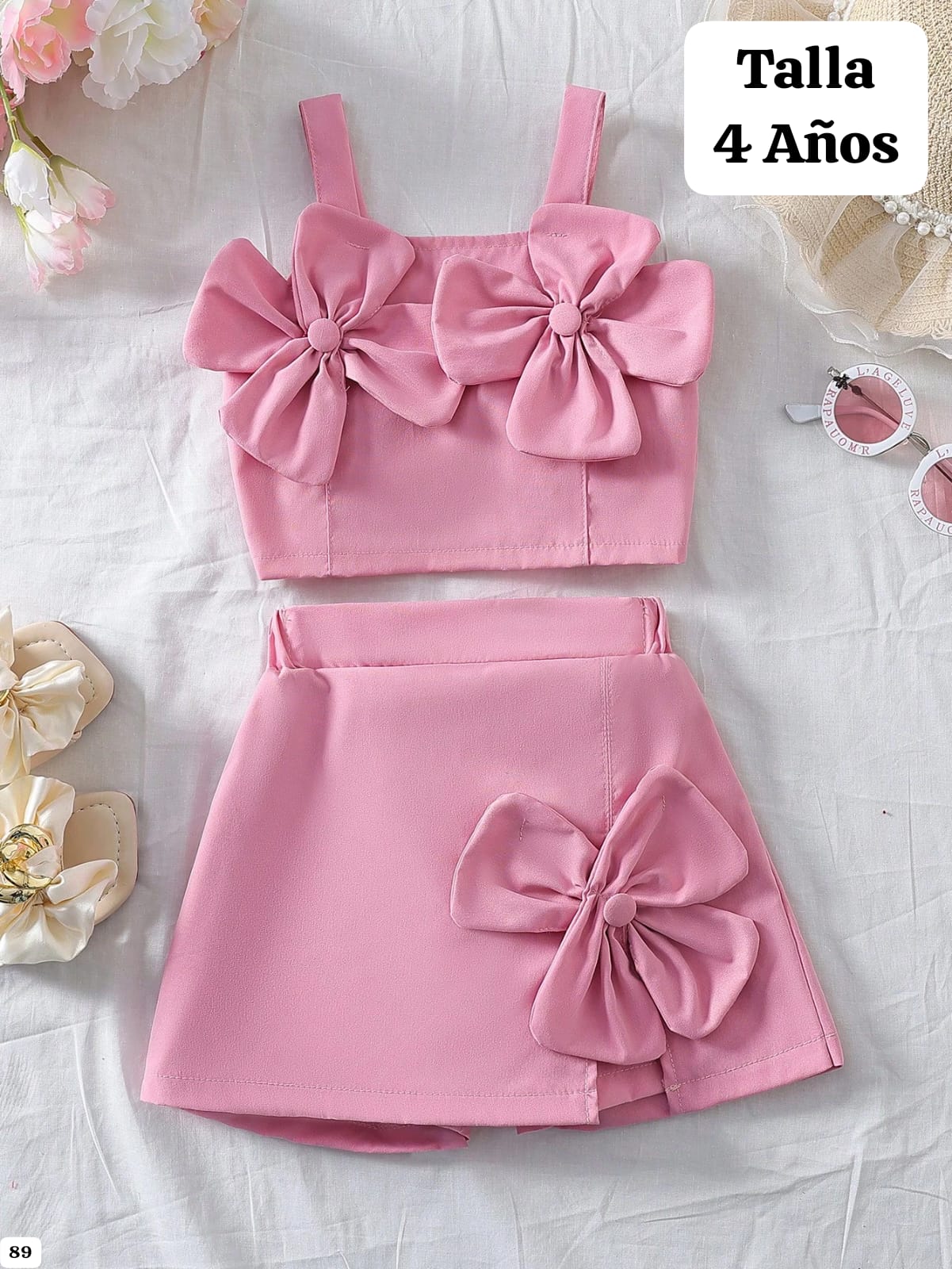 CONJUNTO ROSA DE FALDA CON FLOR DE NIÑA