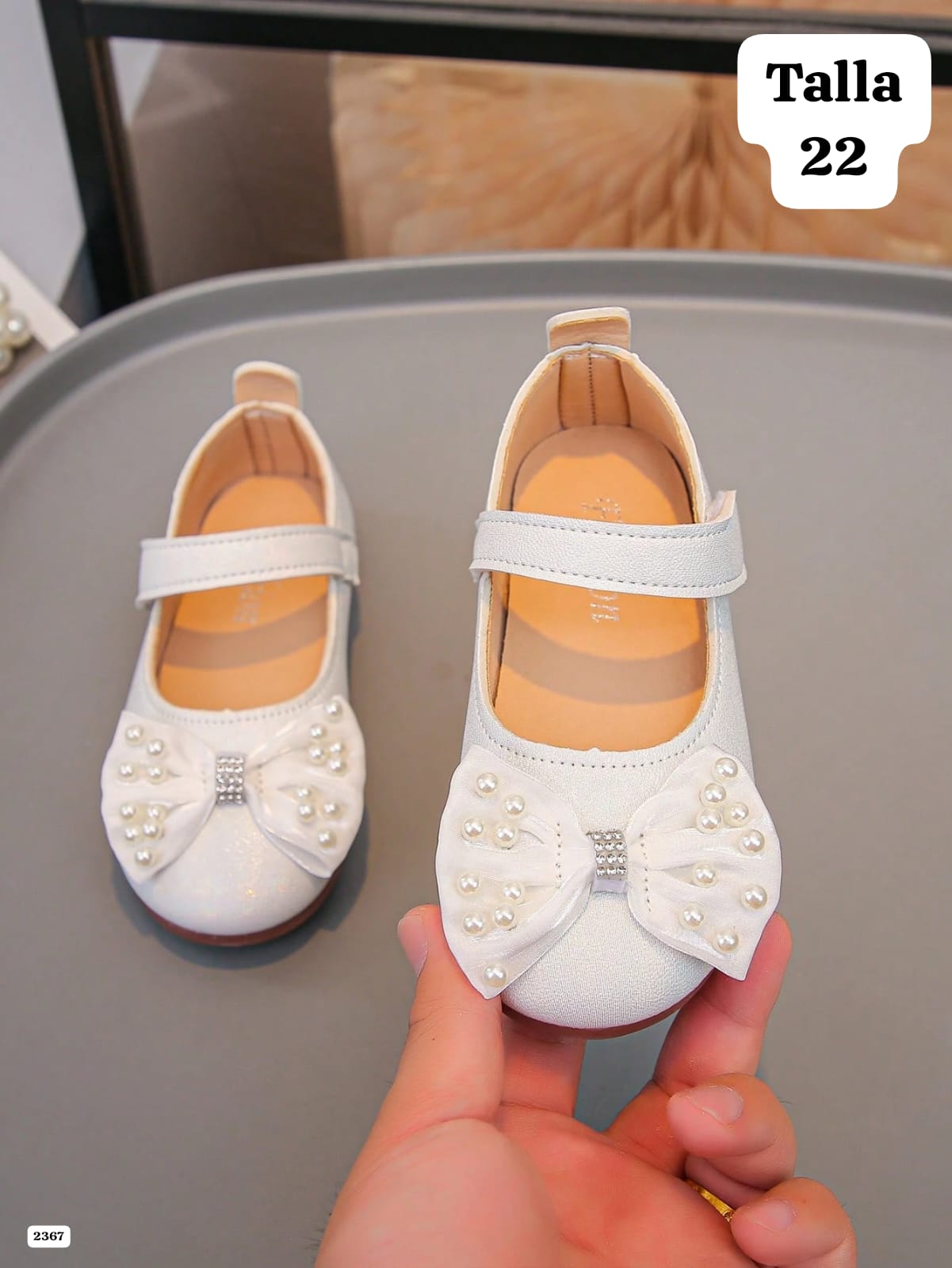 ZAPATITOS BLANCA DE NIÑA TALLA 22