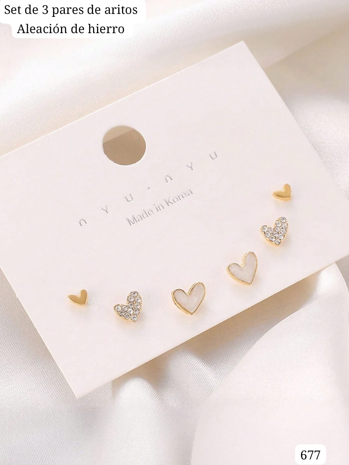 SET DE 3 PARES DE ARETES PEQUEÑOS EN FORMA DE CORAZÓN