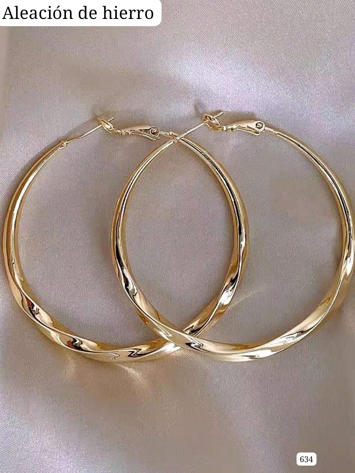ARGOLLAS DE MUJER