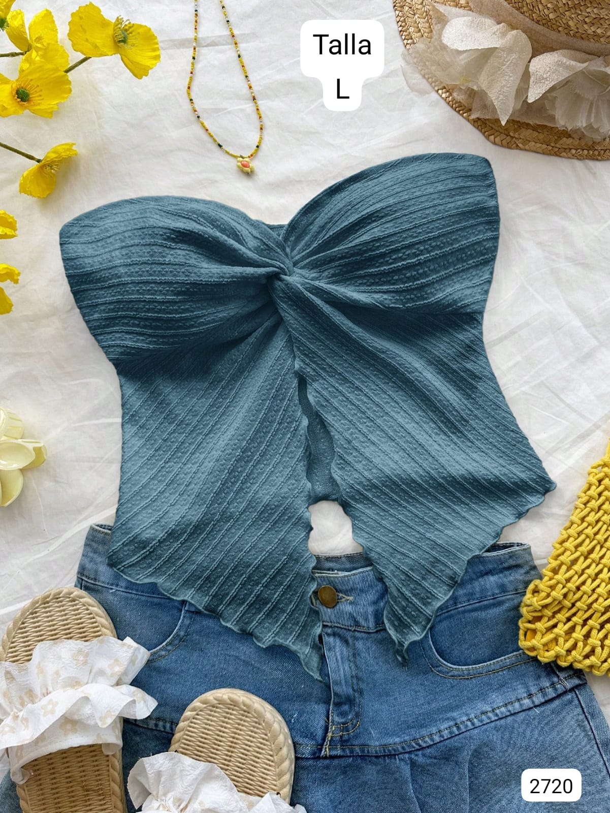 TOP VERDE AQUA CON ABERTURA DE MUJER