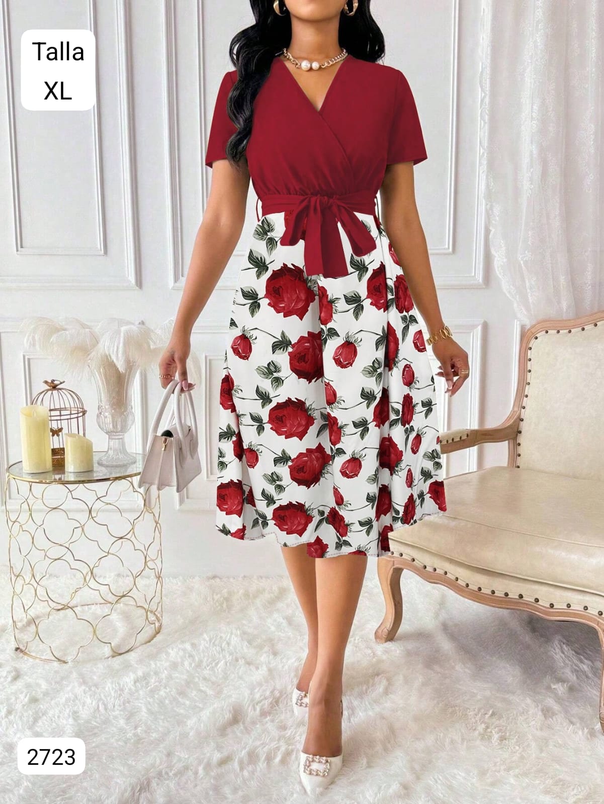VESTIDO ROJO Y BLANCO CON ROSAS ROJOS DE MUJER