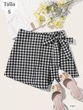 SHORT DE TELA BLANCO Y NEGRO