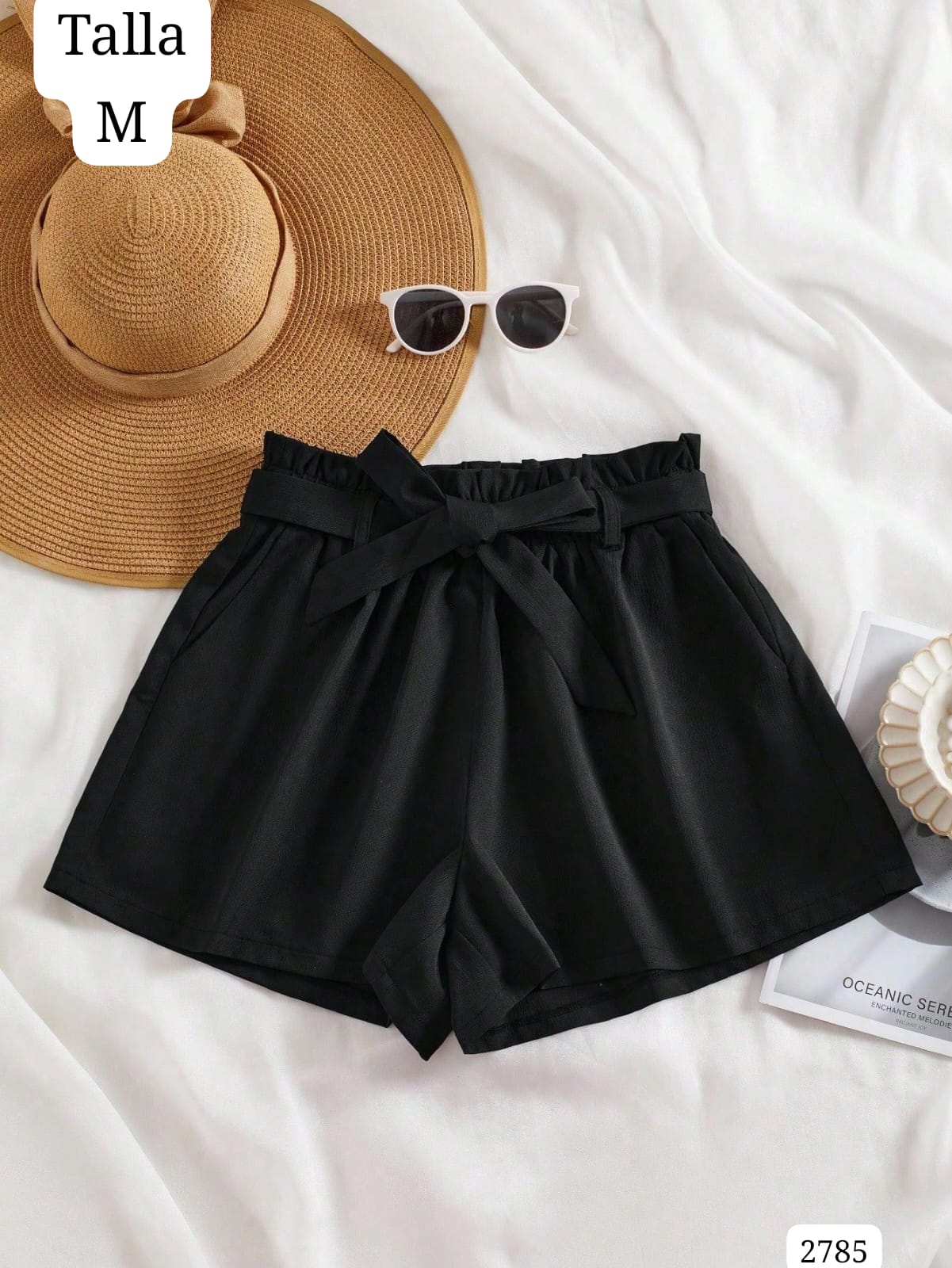 SHORT DE TELA NEGRO CON LISTON DE MUJER