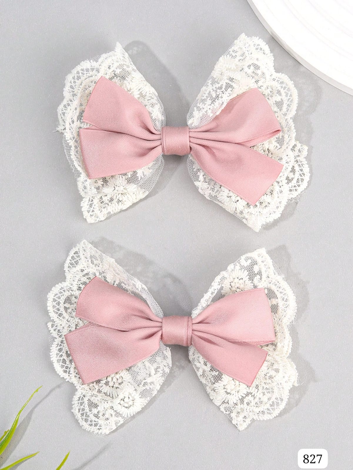 2 PARES DE GANCHOS DE PELO EN TONOS ROSA Y BLANCO