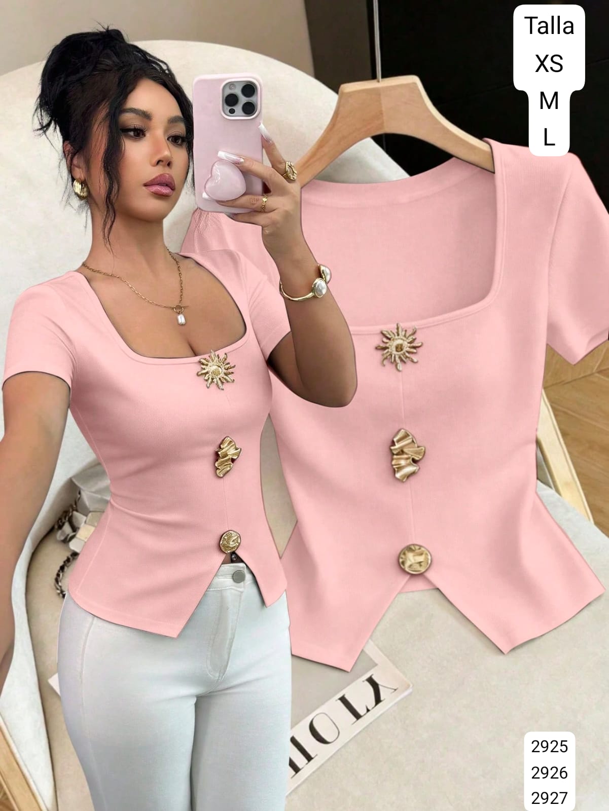 BLUSA ROSA ESCOTE CUADRADO CON DIJE TIPO BOTONES