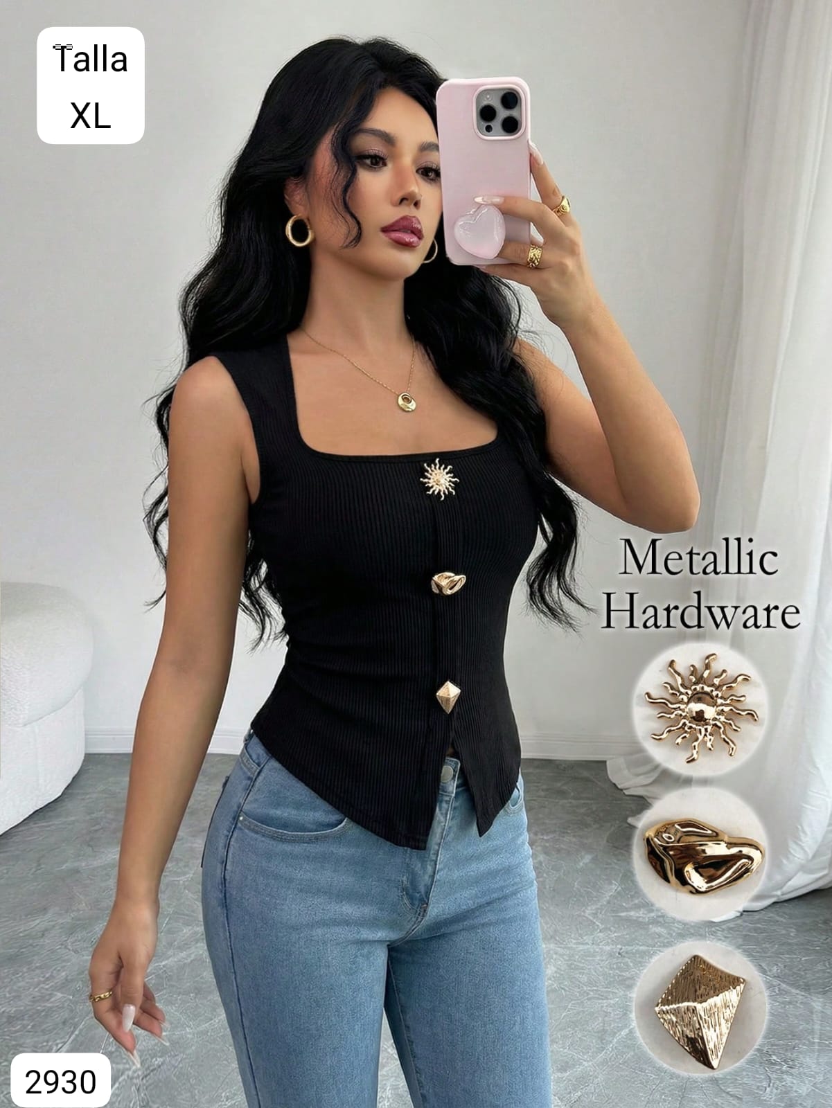 BLUSA NEGRO ESCOTE CUADRADO CON DIJE TIPO BOTONES