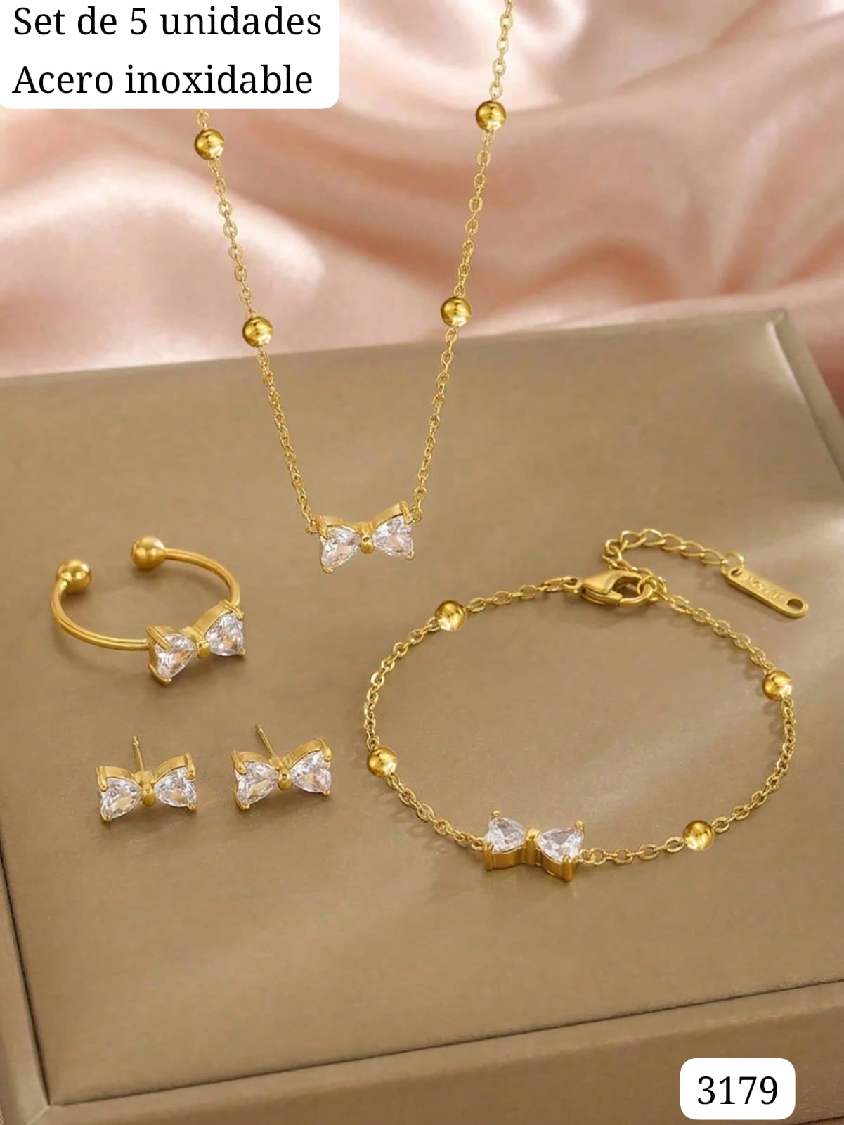 SET DE CADENA, PULSERA, ARITOS Y ANILLO