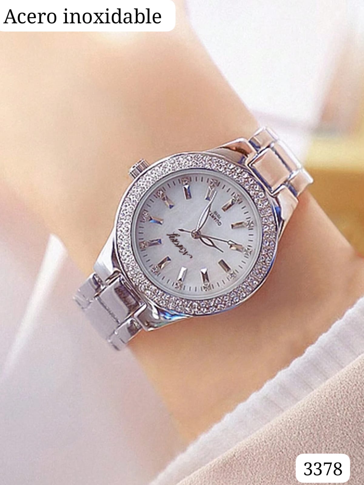 RELOJ PLATEADO DE ACEREO INOXIDABLE DE DAMA