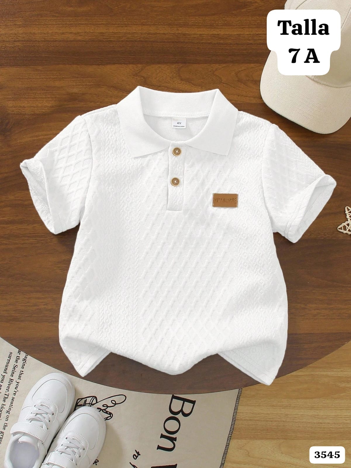 CAMISA BLANCA CON CUELLO Y 2 BOTONES