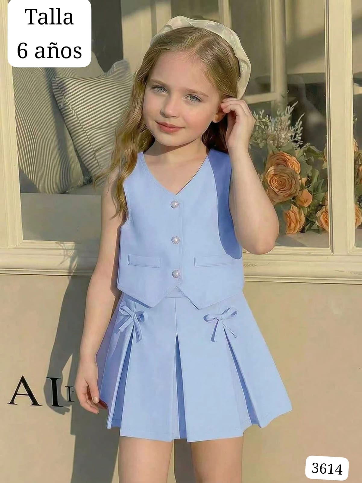 CONJUNTO CELESTE DE FALDA DE NIÑA