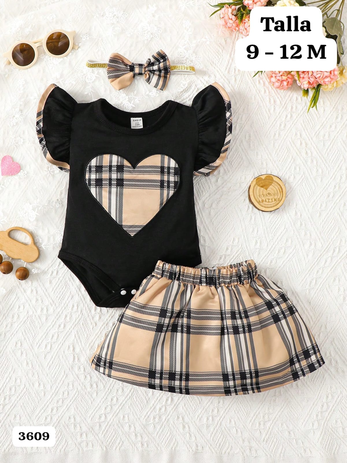 CONJUNTO DE MAMELUCO NEGRO Y FALDA DE NIÑA