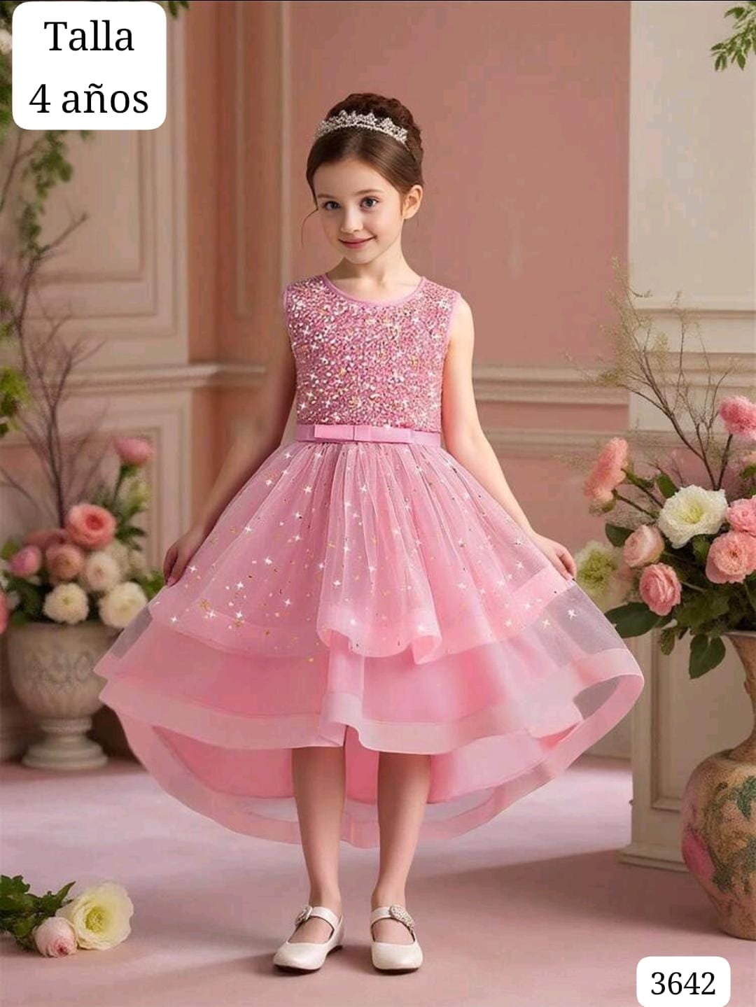 VESTIDO ROSA CON LENTEJUELAS Y COLA DE PATO DE NIÑA