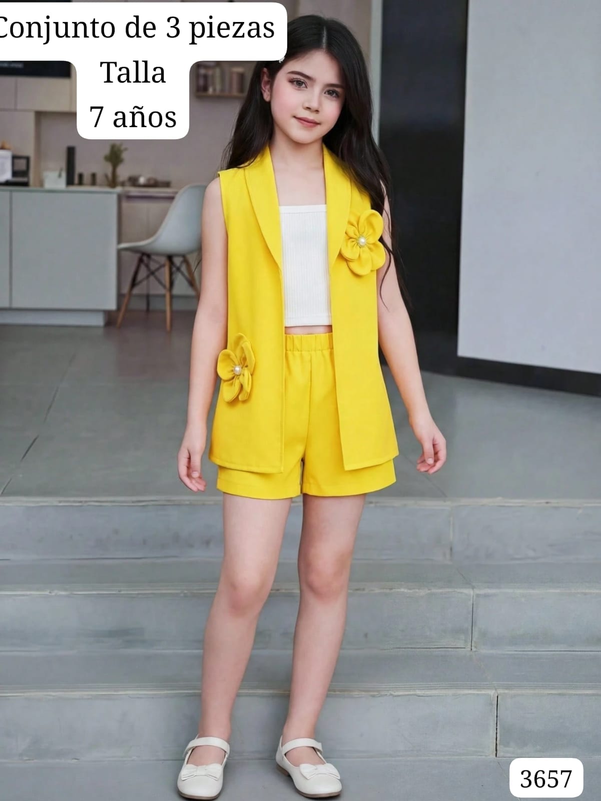 CONJUNTO DE 3 PIEZAS DE COLOR AMARILLO DE NIÑA