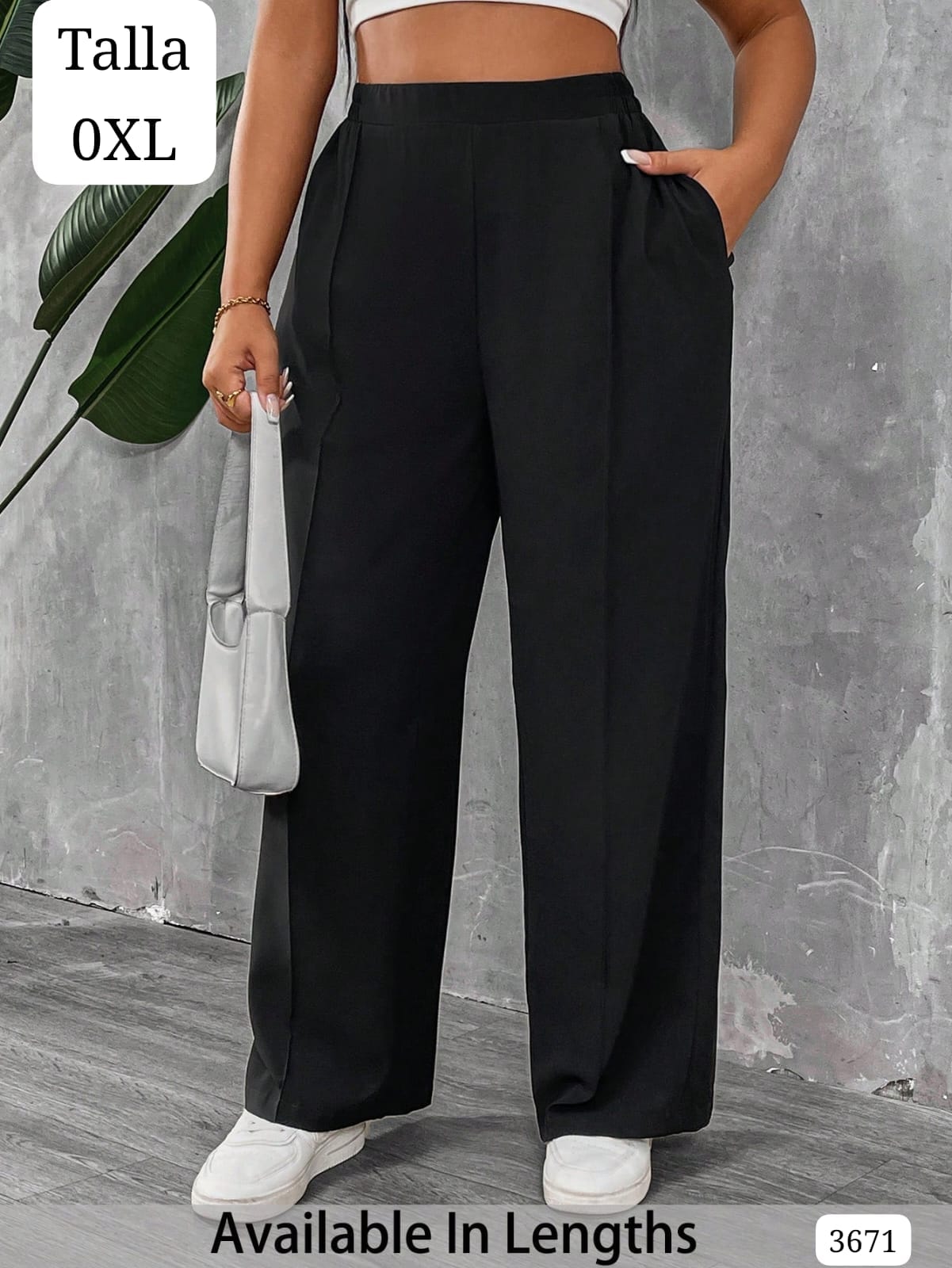 PANTALONETA NEGRA DE MUJER