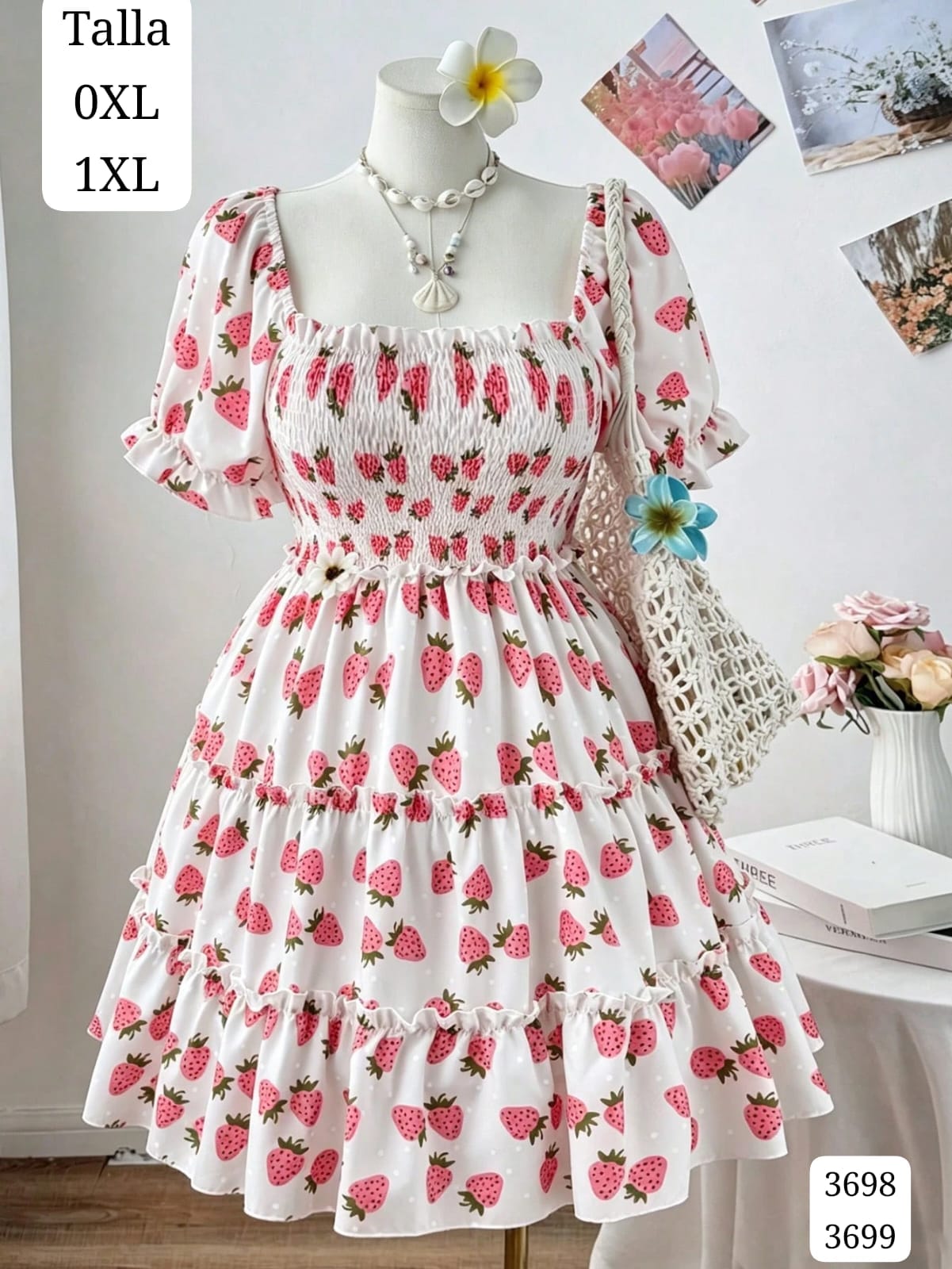 VESTIDO BLANCO CON FRESAS DE MUJER