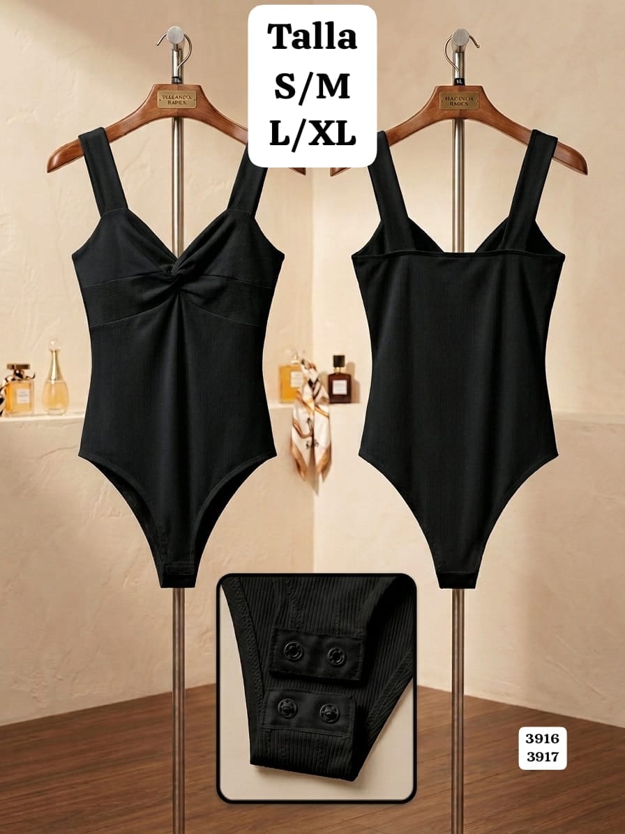 BODY NEGRO CON BROCHE DE MUJER