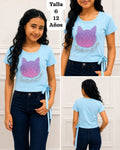 BLUSA CELESTE DE AMARAR DE UN LADO DE NIÑA