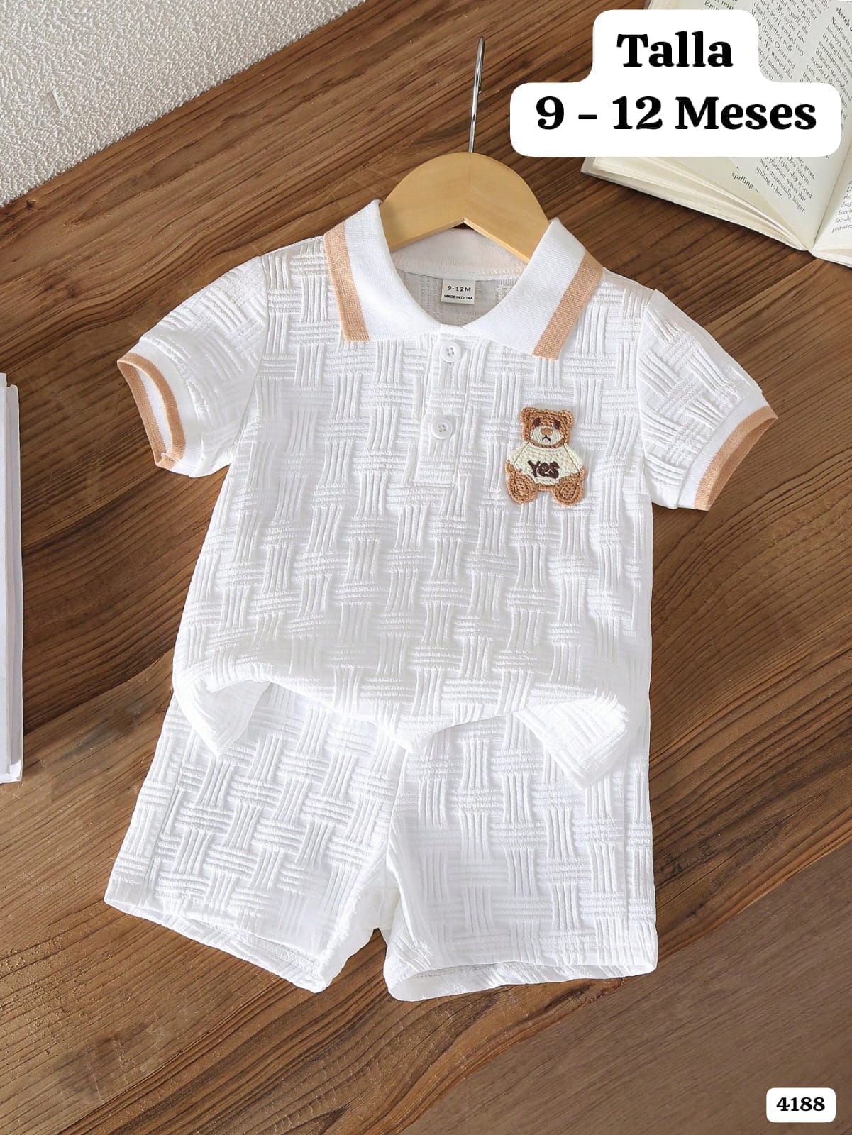 CONJUNTO BLANCO DE CAMISA Y SHORT DE NIÑO