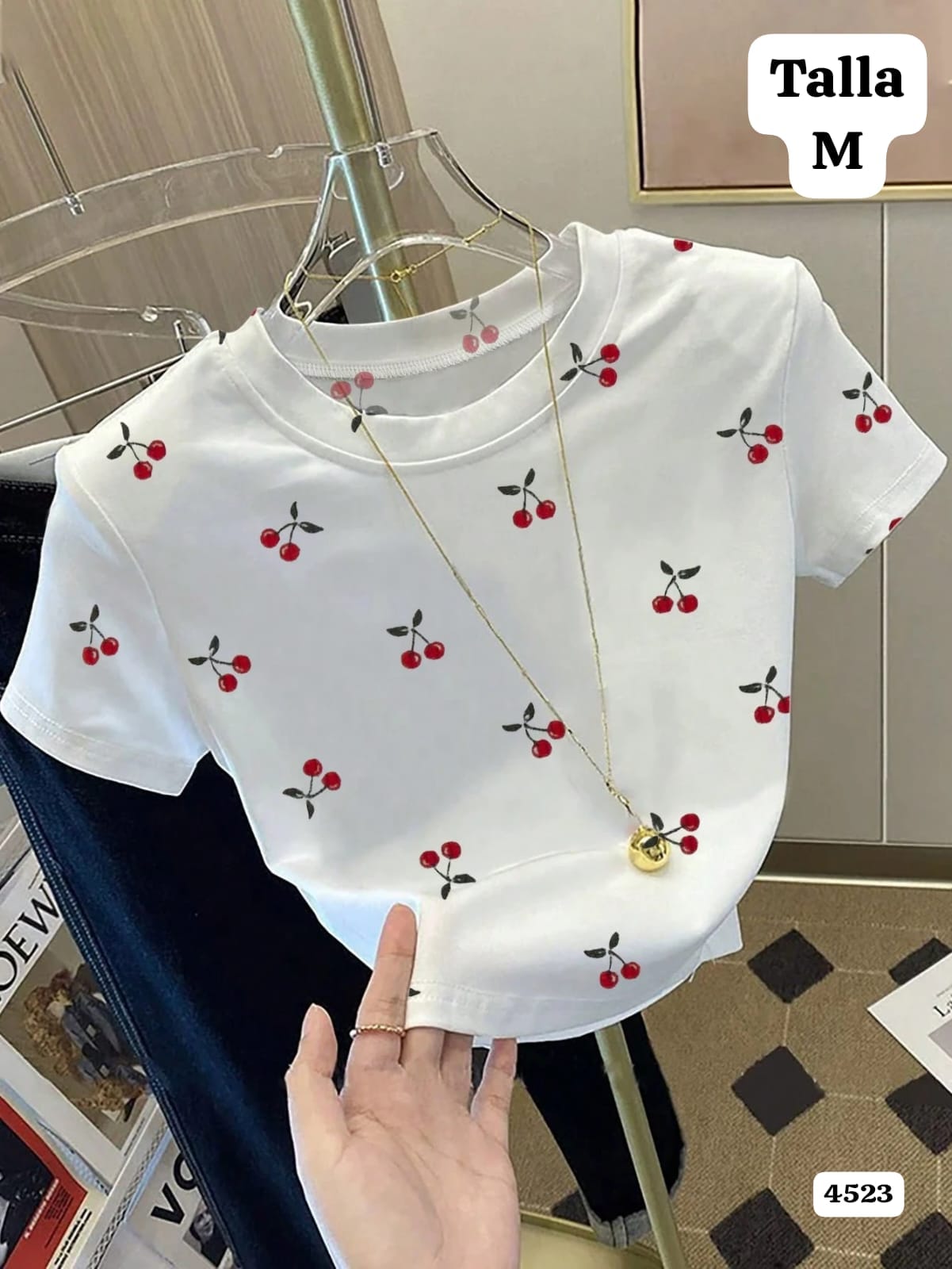 CAMISA BLANCA CON CEREZAS