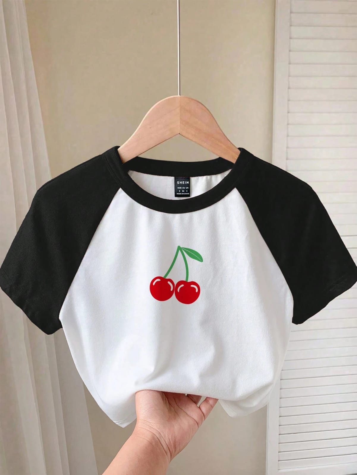 CAMISETA DE CHERRY DE MUJER