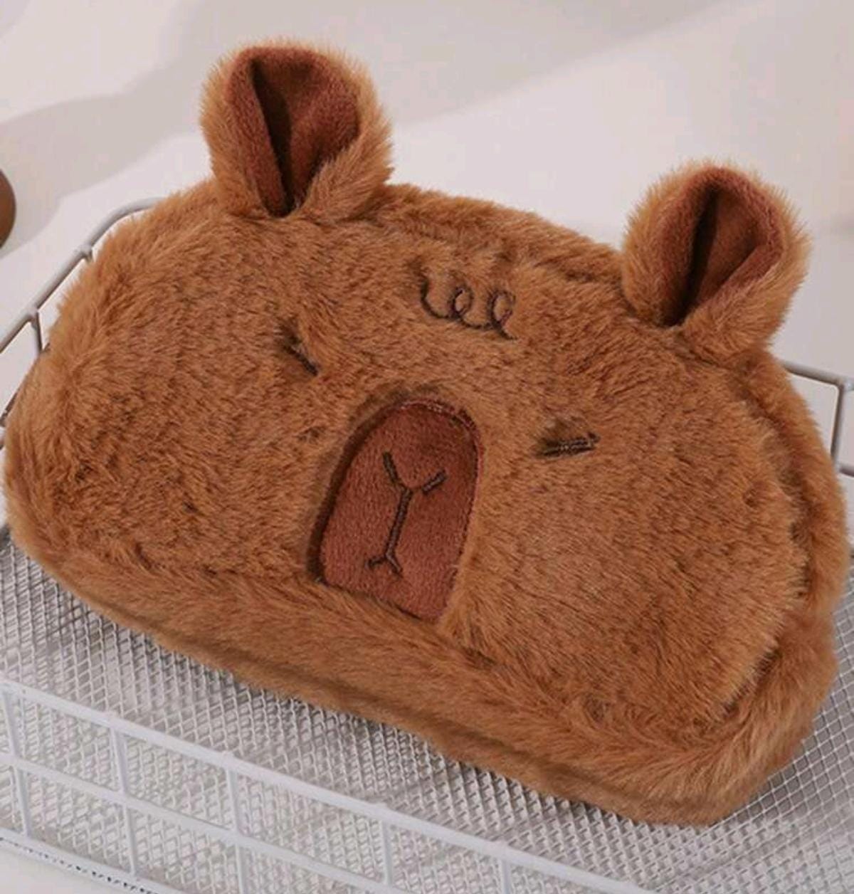 LAPICERAS DE CON CARA DE CAPIBARA