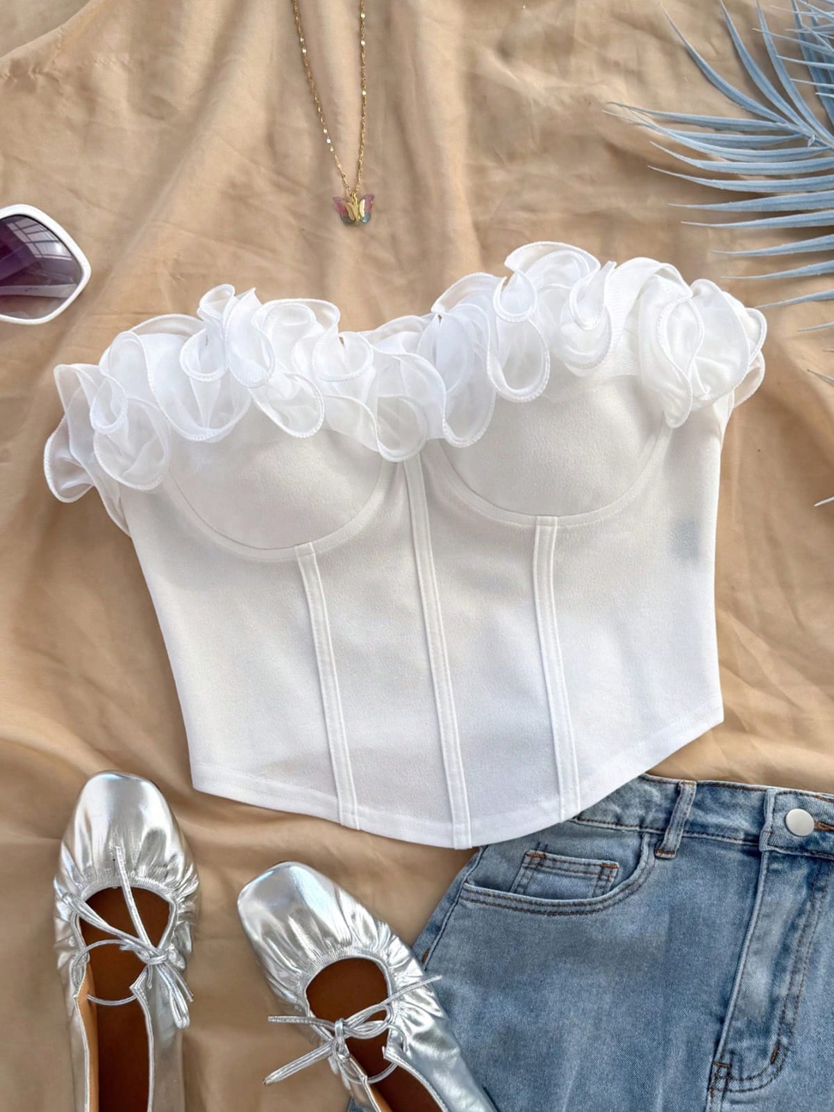 TOP AJUSTADO CON VOLANTES ROMANTICO Y SEXY