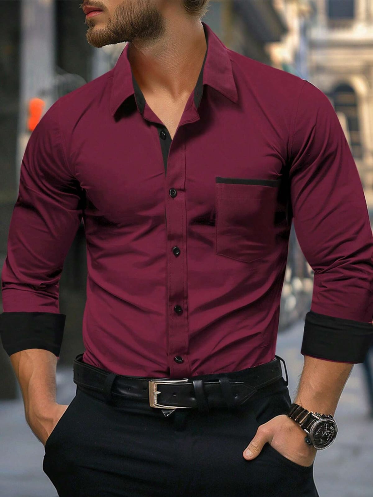 CAMISA DE HOMBRE CON BOTONES NEGROS