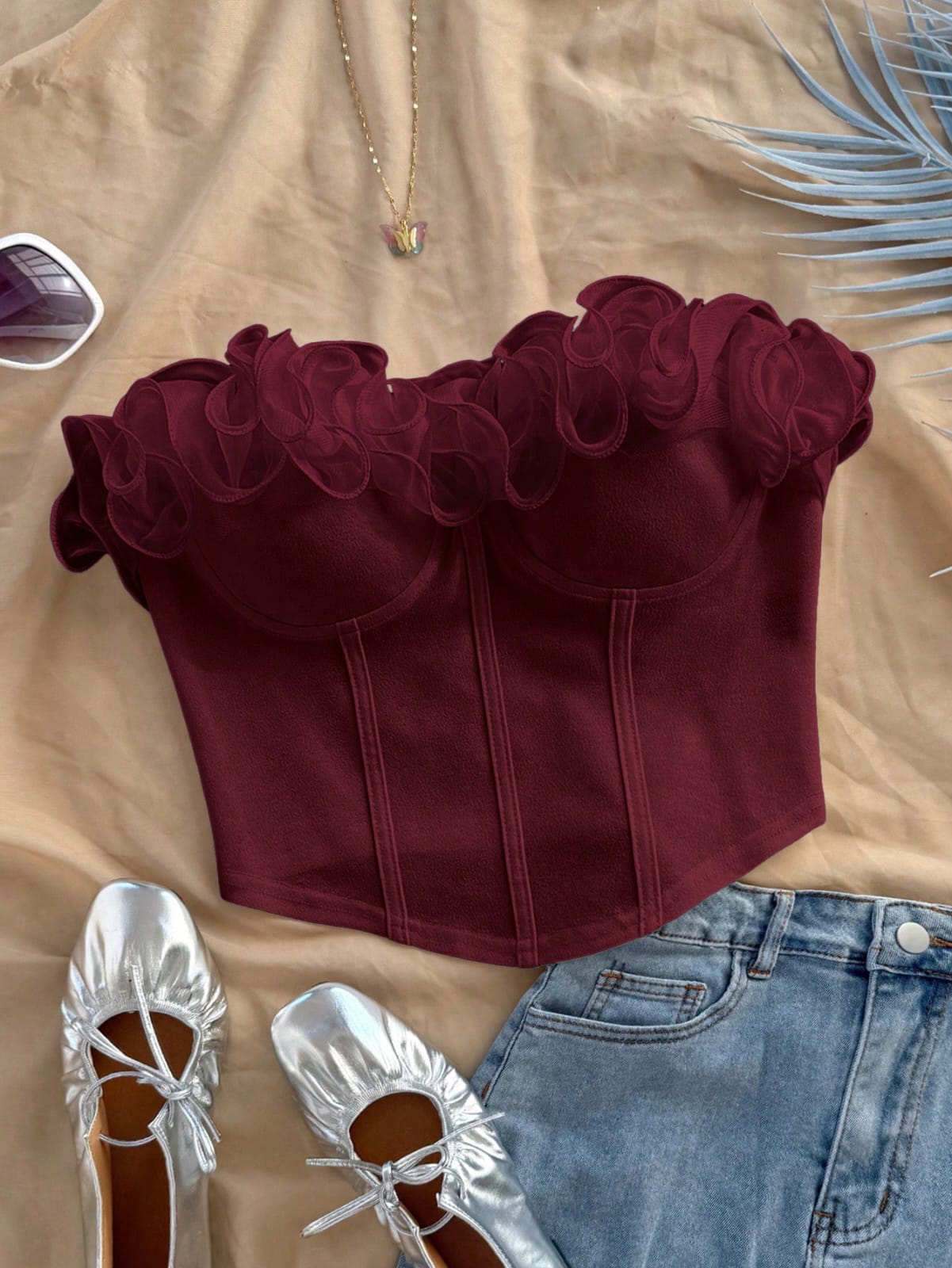 TOP AJUSTADO CON VOLANTES ROMANTICO Y SEXY