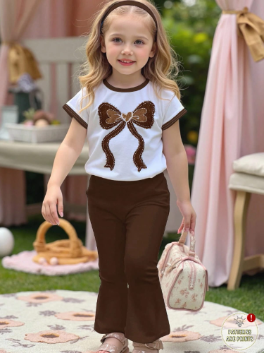 CONJUNTO DE PANTALONETA DE NIÑA